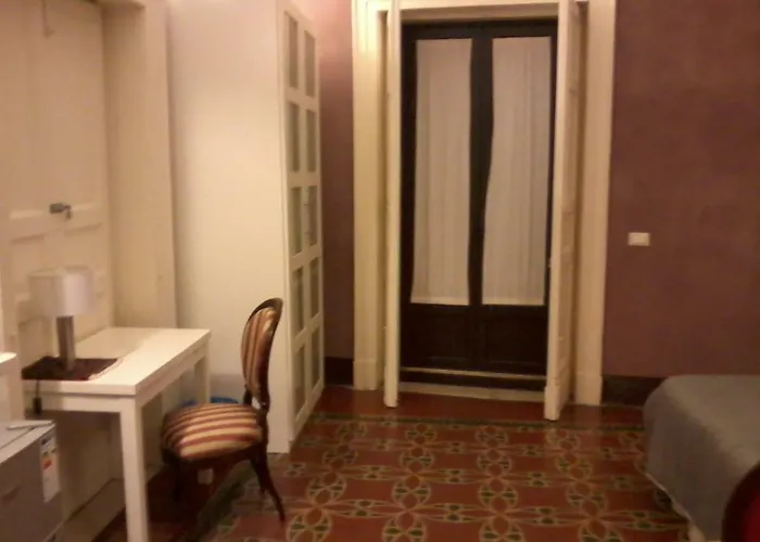 招待所 多米诺克斯旅馆 4*